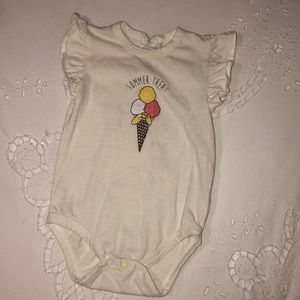 Jessica Simpson 6-9m